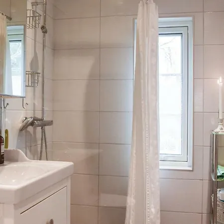 Four Bedroom Holiday In Casa vacanze Tvedestrand