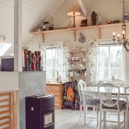 Casa vacanze Four Bedroom Holiday In Tvedestrand